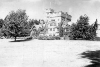 Early Hatley Castle